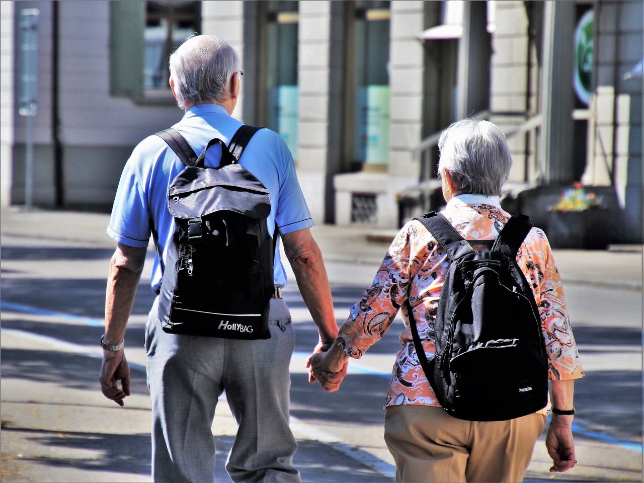 Komfort i bezpieczeństwo seniorów - specjalistyczna odzież jako wsparcie